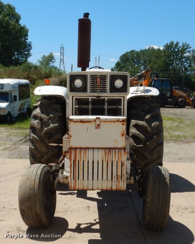 image for item FK9424 International 100 Hydro  tractor