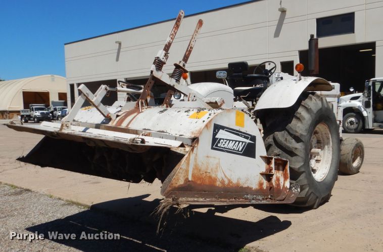 image for item FK9424 International 100 Hydro  tractor