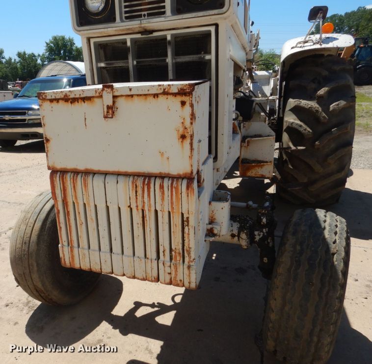 image for item FK9424 International 100 Hydro  tractor