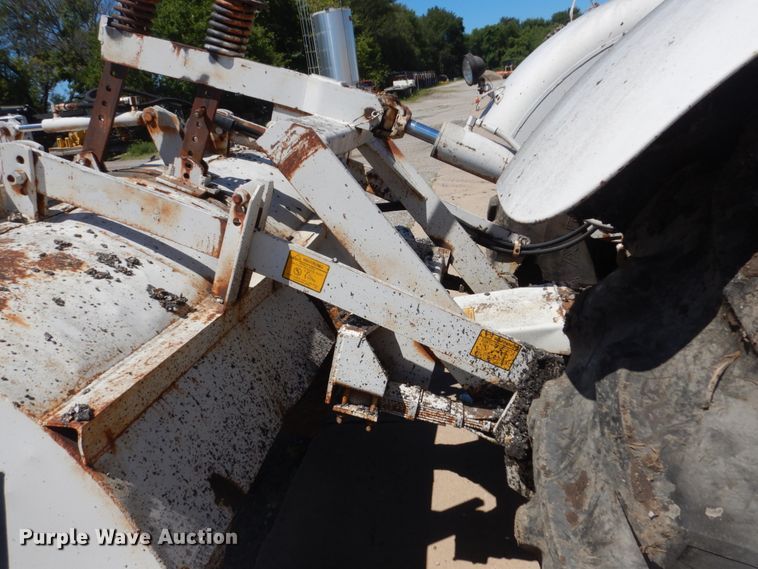 image for item FK9424 International 100 Hydro  tractor