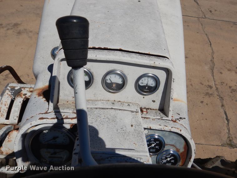 image for item FK9424 International 100 Hydro  tractor