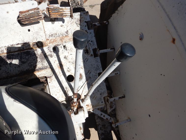 image for item FK9424 International 100 Hydro  tractor