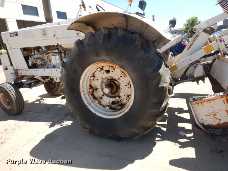 image for item FK9424 International 100 Hydro  tractor