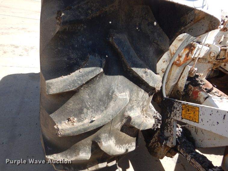 image for item FK9424 International 100 Hydro  tractor