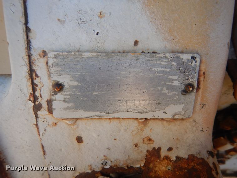 image for item FK9424 International 100 Hydro  tractor