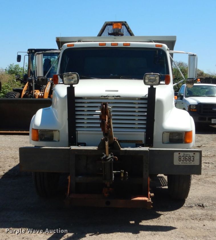 image for item FK9425 1992 International 4900  dump truck