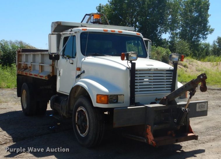 image for item FK9425 1992 International 4900  dump truck
