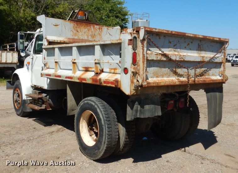 image for item FK9425 1992 International 4900  dump truck