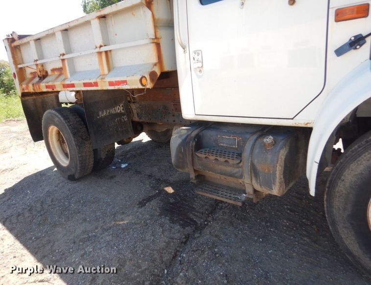 image for item FK9425 1992 International 4900  dump truck