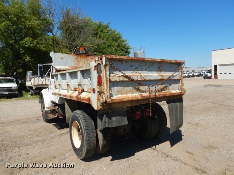 image for item FK9425 1992 International 4900  dump truck