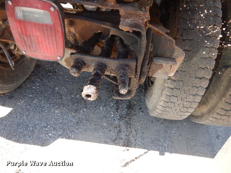 image for item FK9425 1992 International 4900  dump truck