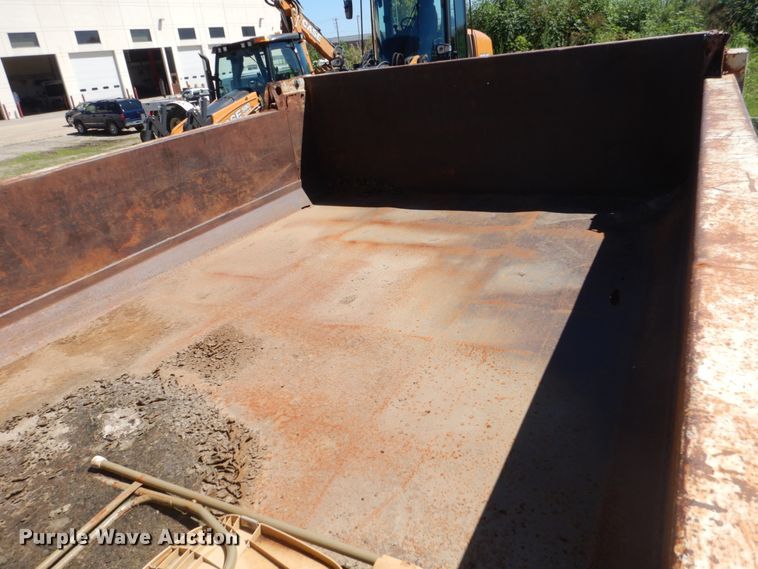 image for item FK9425 1992 International 4900  dump truck