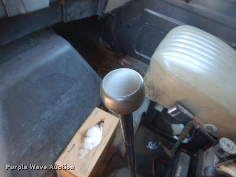 image for item FK9425 1992 International 4900  dump truck