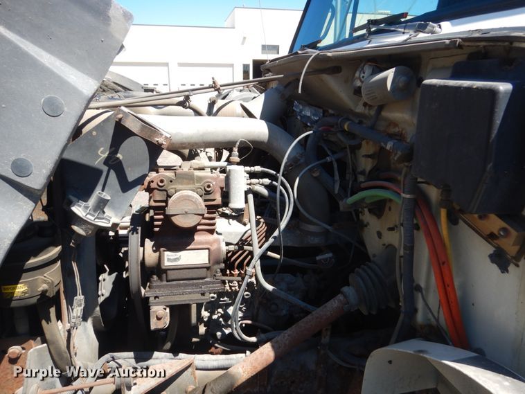 image for item FK9425 1992 International 4900  dump truck