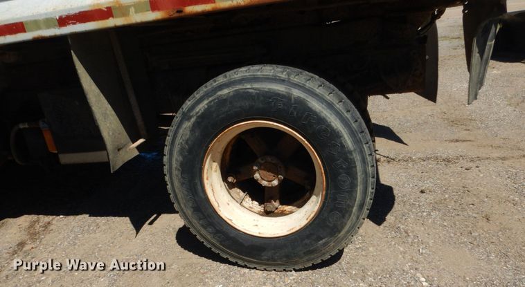 image for item FK9425 1992 International 4900  dump truck