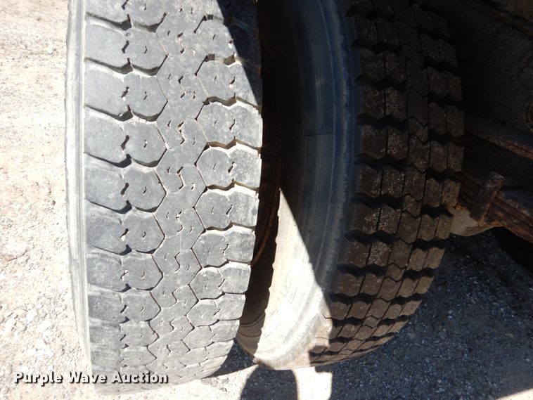 image for item FK9425 1992 International 4900  dump truck