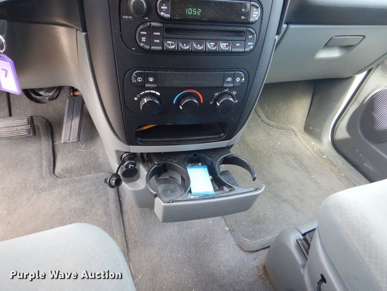 image for item FK9451 2007 Dodge Caravan  van