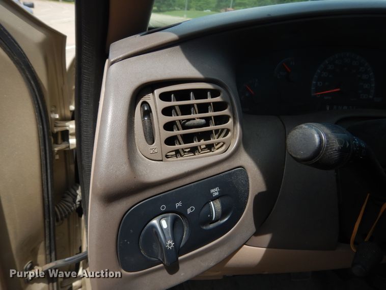 image for item FK9453 1999 Ford F150  pickup truck