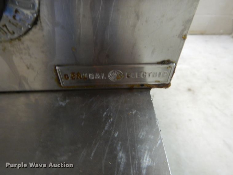 image for item FK9482 General Electric grill