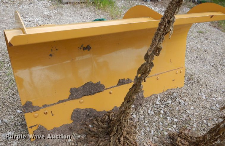 image for item FK9494 Lackender skid steer snow plow