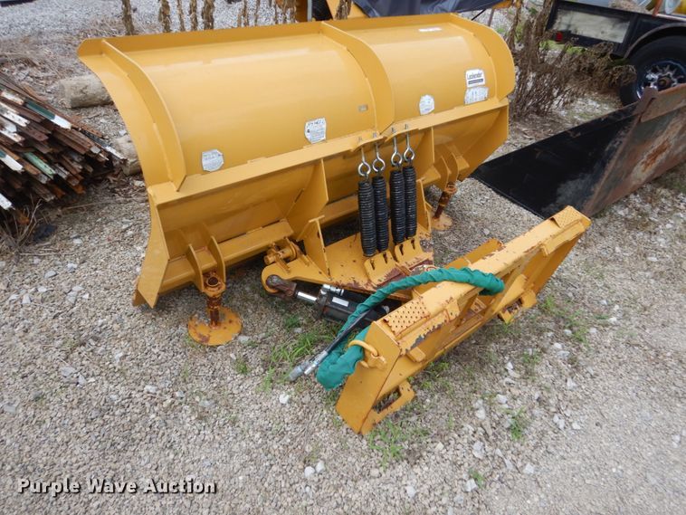 image for item FK9494 Lackender skid steer snow plow