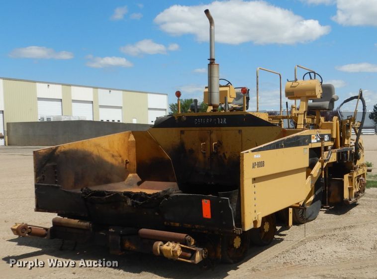 image for item FT9011 1991 Caterpillar AP-800B  paver