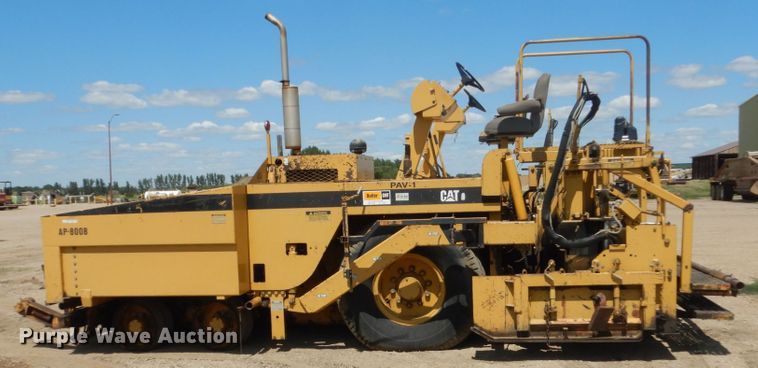 image for item FT9011 1991 Caterpillar AP-800B  paver
