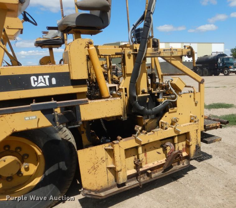 image for item FT9011 1991 Caterpillar AP-800B  paver