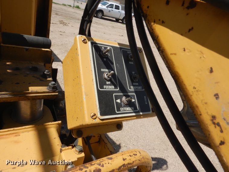 image for item FT9011 1991 Caterpillar AP-800B  paver