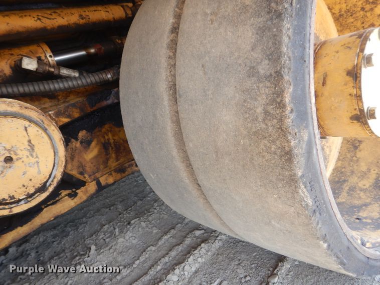 image for item FT9011 1991 Caterpillar AP-800B  paver