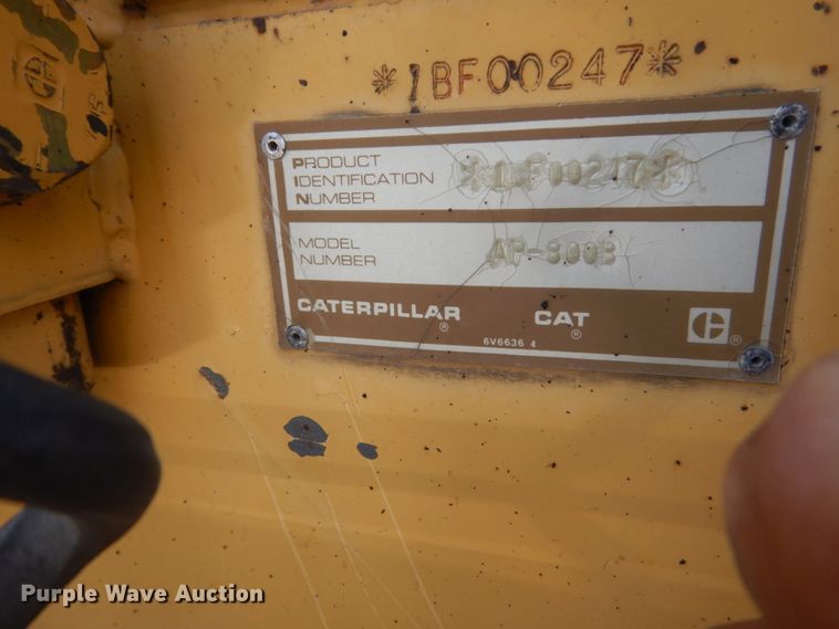 image for item FT9011 1991 Caterpillar AP-800B  paver