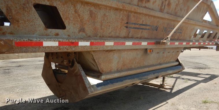 image for item FT9012 1999 Trail King TK54BDU bottom dump trailer