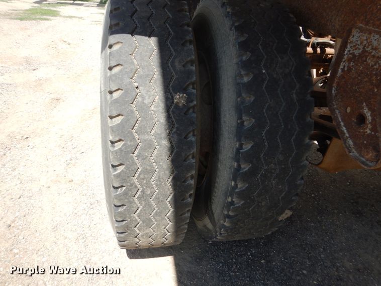 image for item FT9012 1999 Trail King TK54BDU bottom dump trailer