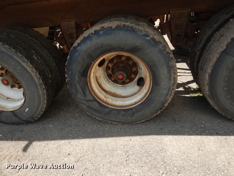 image for item FT9012 1999 Trail King TK54BDU bottom dump trailer