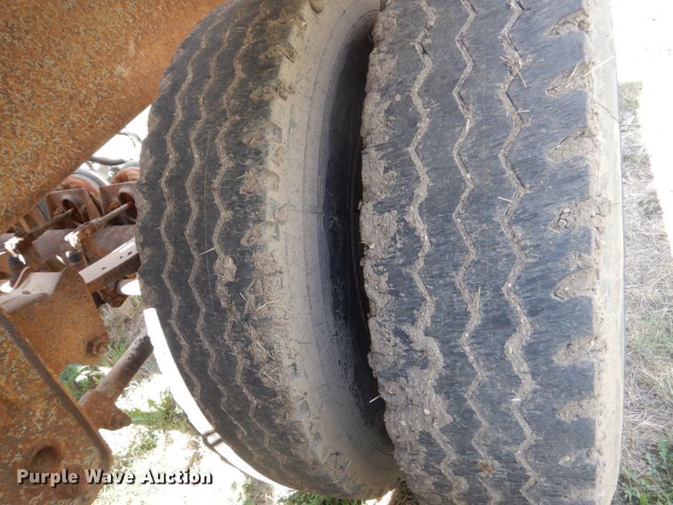 image for item FT9013 1998 Trail King 8X43 bottom dump trailer