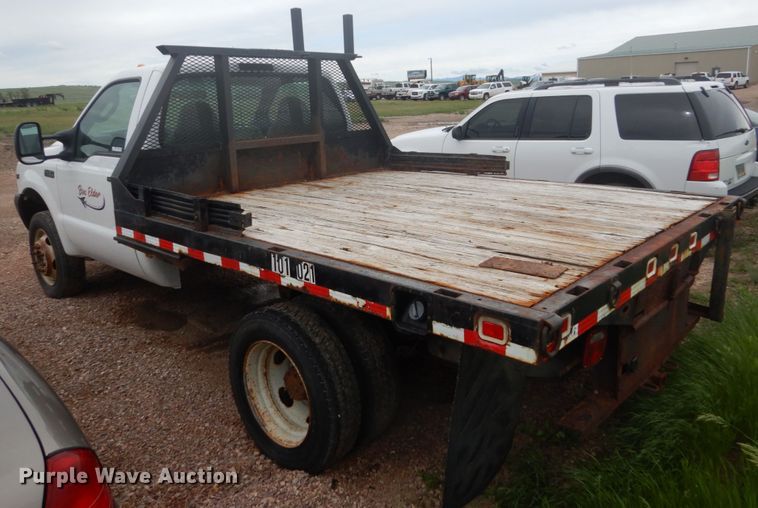 image for item GA9044 2003 Ford F450 Super Duty  flatbed truck