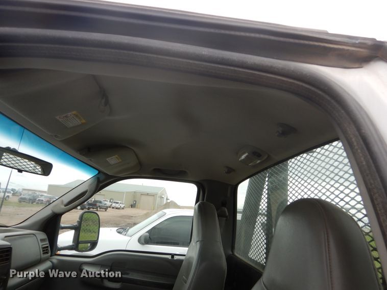 image for item GA9044 2003 Ford F450 Super Duty  flatbed truck