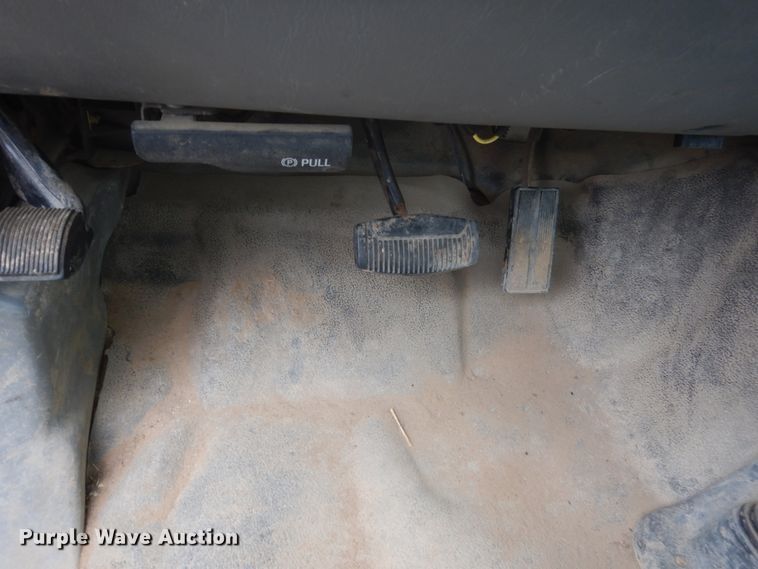 image for item GA9044 2003 Ford F450 Super Duty  flatbed truck