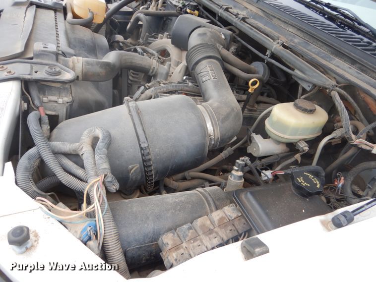 image for item GA9044 2003 Ford F450 Super Duty  flatbed truck