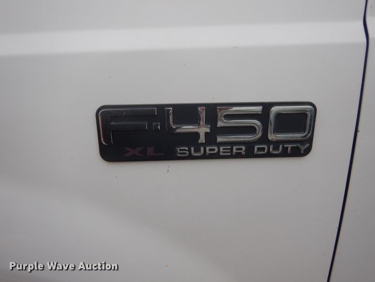 image for item GA9044 2003 Ford F450 Super Duty  flatbed truck