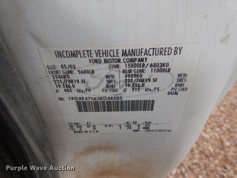 image for item GA9044 2003 Ford F450 Super Duty  flatbed truck