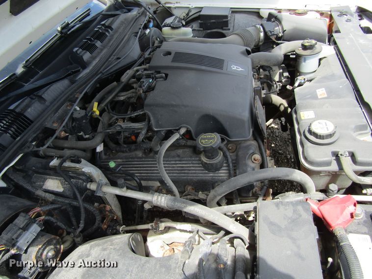 image for item GQ9076 2003 Ford Crown Victoria