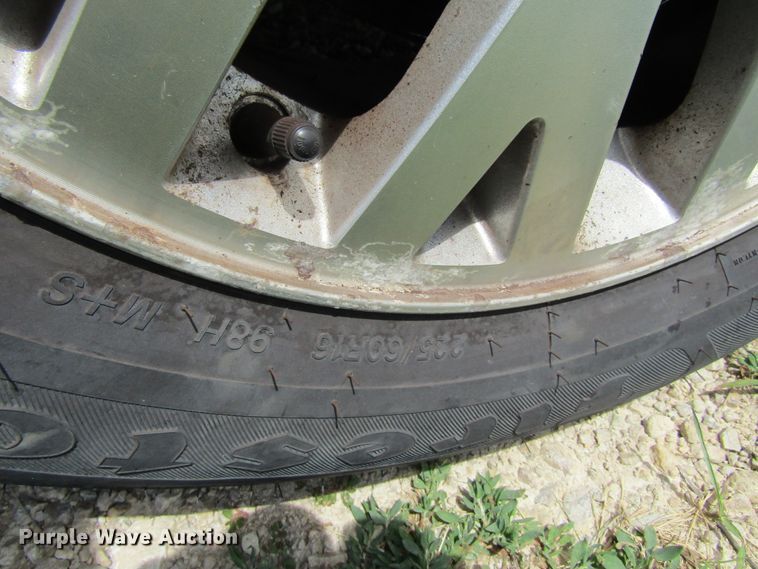 image for item GQ9076 2003 Ford Crown Victoria