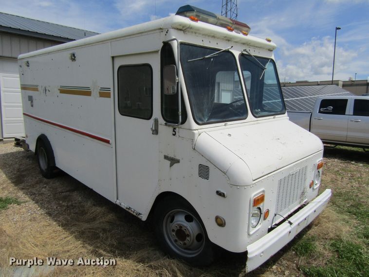 image for item GQ9077 1979 GMC  delivery truck