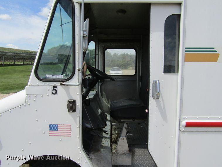 image for item GQ9077 1979 GMC  delivery truck