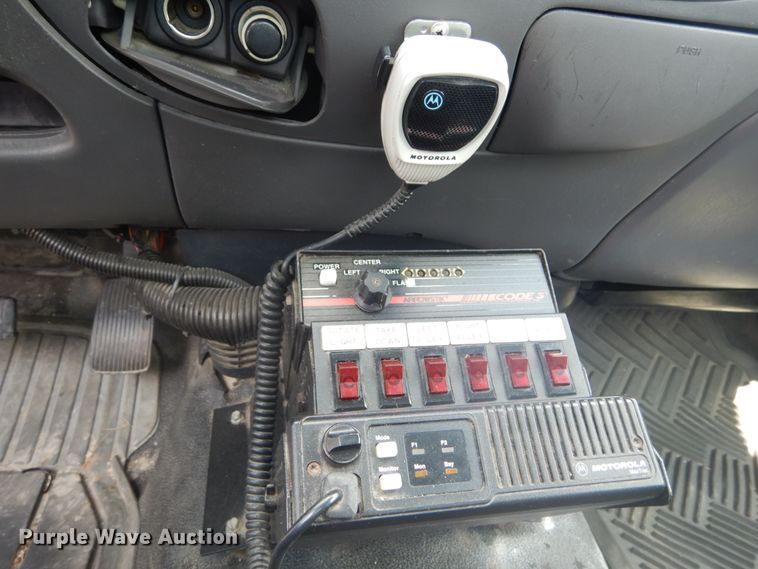 image for item GV9186 2004 Ford F150 XL  pickup truck