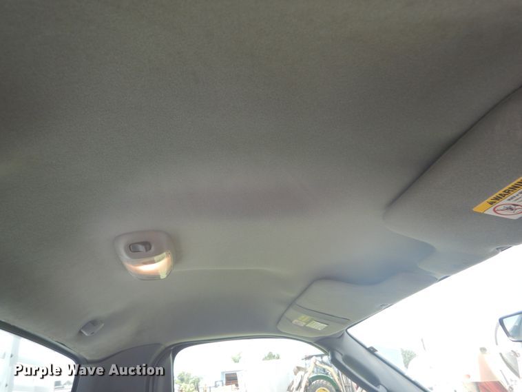 image for item GV9186 2004 Ford F150 XL  pickup truck