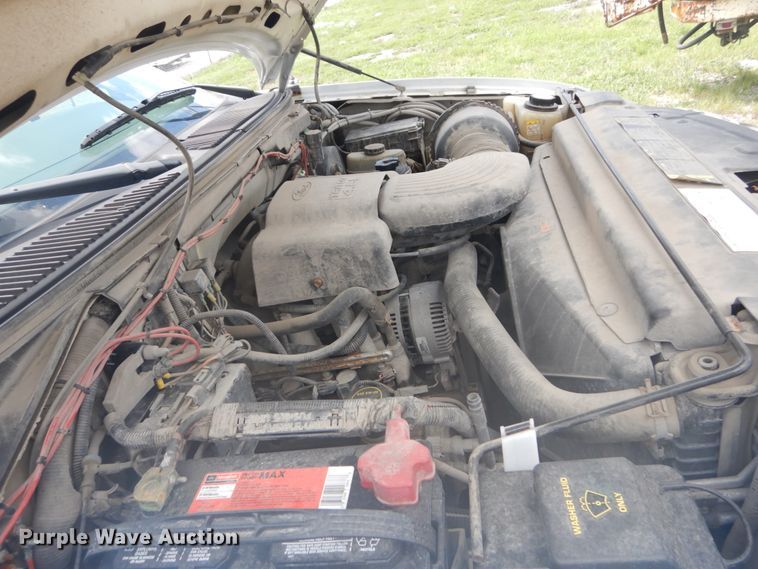 image for item GV9186 2004 Ford F150 XL  pickup truck