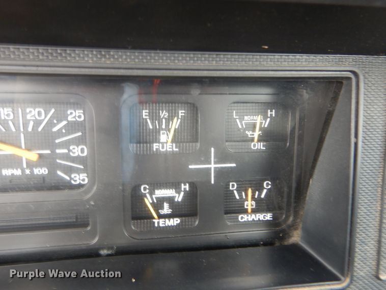 image for item GV9187 1995 Ford F800  sewer jetter truck