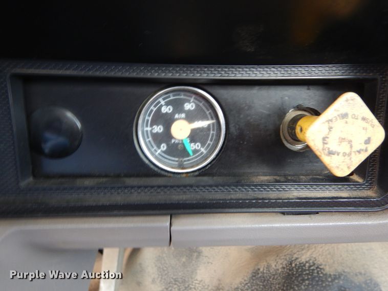 image for item GV9187 1995 Ford F800  sewer jetter truck